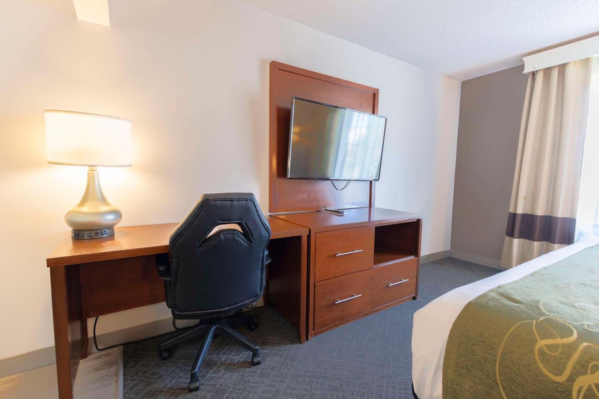 คอมฟอร์ต สวีท สปริงฟิลด์ Hotel ภายนอก รูปภาพ